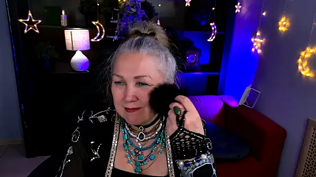Snapshot of LilaMaharani chatting on 03/27/26, 12:49 LilaMaharani online show from 03/27/26, 12:49