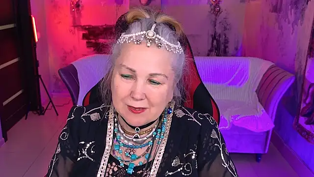 Snapshot of LilaMaharani chatting on 04/23/26, 12:29 LilaMaharani online show from 04/23/26, 12:29