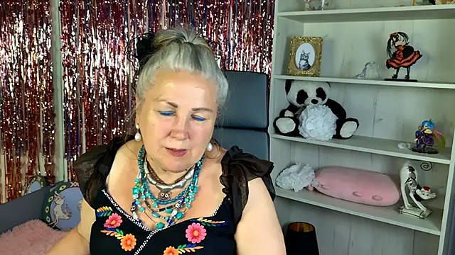LilaMaharani online show from 06/11/26, 12:58