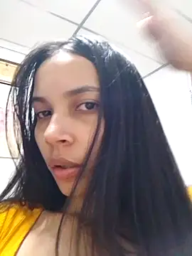 Snapshot of BiancaRoyale chatting on 04/19/26, 08:57 BiancaRoyale online show from 04/19/26, 08:57
