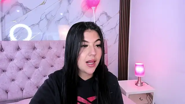 Snapshot of AbrilQuintana_ chatting on 03/23/26, 11:25 AbrilQuintana online show from 03/23/26, 11:25