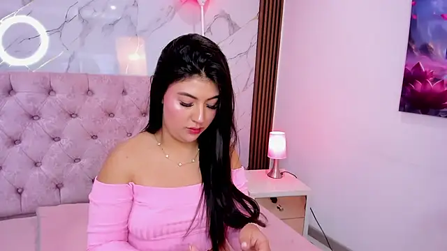 Snapshot of AbrilQuintana_ chatting on 03/26/26, 12:00 AbrilQuintana online show from 03/26/26, 12:00