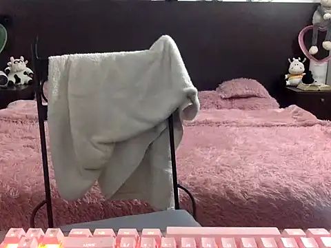 mommy-Milf online show from 03/12/26, 01:45