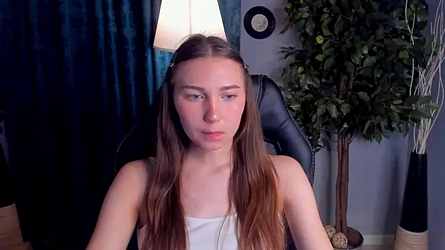 OliviaLang online show from 04/03/26, 11:30