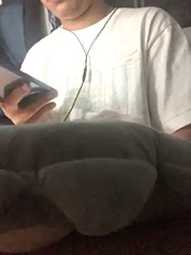 Snapshot of Gockhuatsg chatting on 04/25/26, 08:28 Gockhuatsg online show from 04/25/26, 08:28