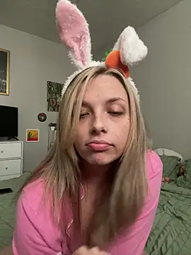 Snapshot of imkhloe chatting on 03/23/26, 05:50 imkhloe online show from 03/23/26, 05:50