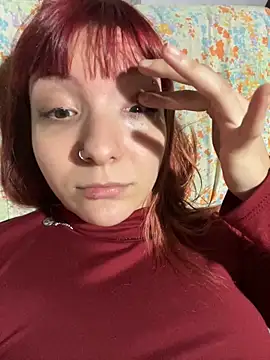 Snapshot of Foxxyice chatting on 04/21/26, 04:19 Foxxyice online show from 04/21/26, 04:19