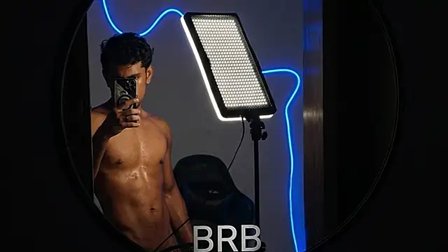 jossi12345j online show from 04/17/26, 07:22