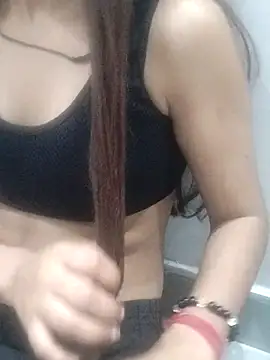 Snapshot of Tanu688 chatting on 04/18/26, 07:18 Tanu688 online show from 04/18/26, 07:18