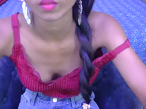 Snapshot of yours-isha chatting on 03/22/26, 05:11 yours-isha online show from 03/22/26, 05:11