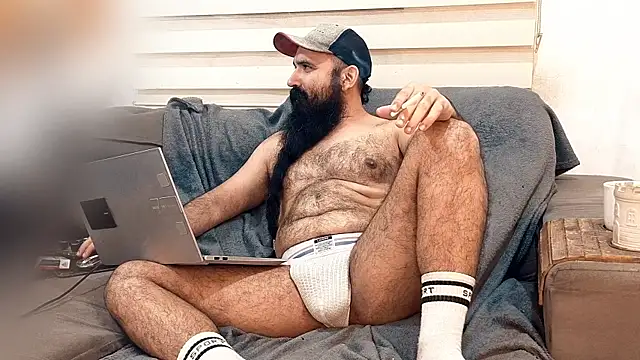 Snapshot of Barba_Negra_Fumador chatting on 06/25/26, 04:23 Barba Negra Fumador online show from 06/25/26, 04:23