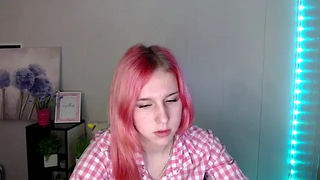 Scarlett lil online show from 04/03/26, 07:28