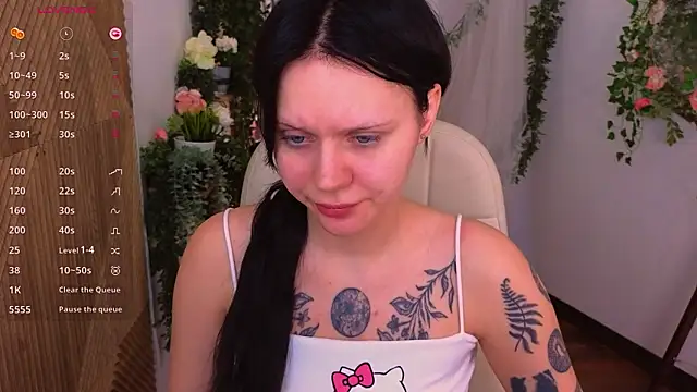 Snapshot of kittenlolla chatting on 03/13/26, 06:31 kittenlolla online show from 03/13/26, 06:31