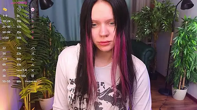 Snapshot of kittenlolla chatting on 03/28/26, 05:40 kittenlolla online show from 03/28/26, 05:40