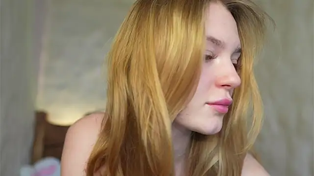 Snapshot of cyberl0ve_ chatting on 03/31/26, 01:55 cyberl0ve online show from 03/31/26, 01:55