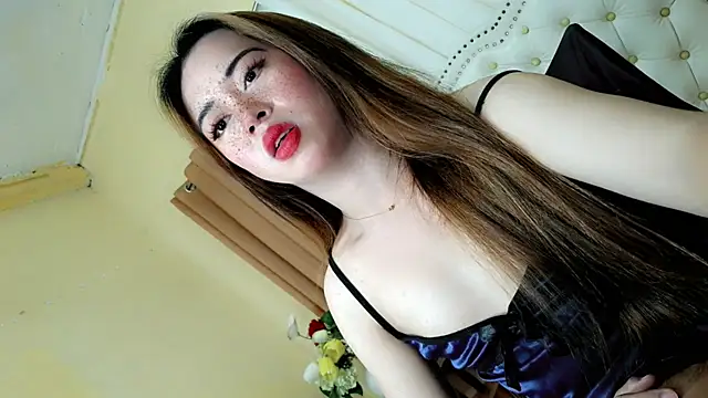 Snapshot of Seductive_sophie chatting on 04/20/26, 03:20 Seductive sophie online show from 04/20/26, 03:20