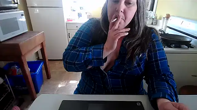 smalltowntrouble online show from 04/24/26, 02:52