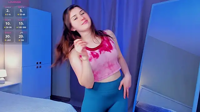 Snapshot of SueWolvin chatting on 03/22/26, 05:16 SueWolvin online show from 03/22/26, 05:16