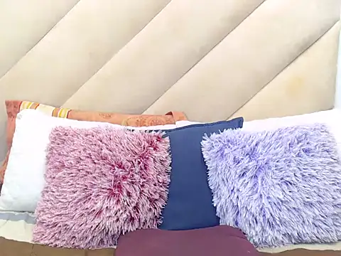 TokyoXXX online show from 04/02/26, 08:50