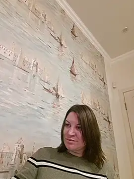 LaraHarper online show from 04/05/26, 09:56