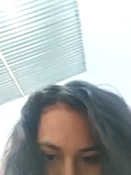 Snapshot of Ximenadeluxe chatting on 03/03/26, 11:38 Ximenadeluxe online show from 03/03/26, 11:38