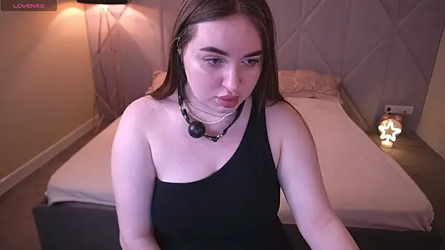 Snapshot of RapunzelAngel chatting on 05/17/26, 06:22 RapunzelAngel online show from 05/17/26, 06:22