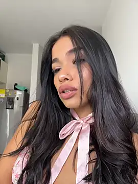 Snapshot of Bella_Smithe chatting on 04/04/26, 04:37 Bella Smithe online show from 04/04/26, 04:37