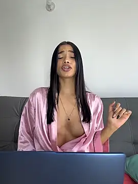 Snapshot of Bella_Smithe chatting on 04/10/26, 02:22 Bella Smithe online show from 04/10/26, 02:22