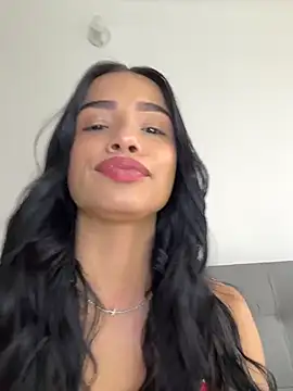 Snapshot of Bella_Smithe chatting on 06/26/26, 04:11 Bella Smithe online show from 06/26/26, 04:11