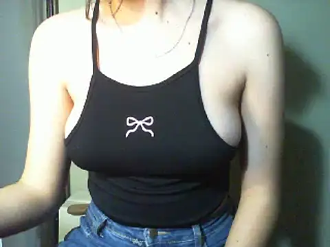 Snapshot of lolit_cat chatting on 04/03/26, 10:08 lolit cat online show from 04/03/26, 10:08