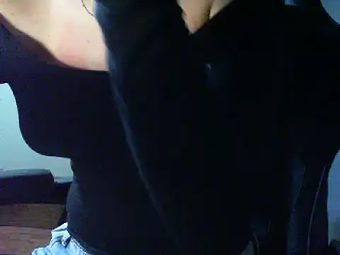 Snapshot of lolit_cat chatting on 04/12/26, 10:48 lolit cat online show from 04/12/26, 10:48