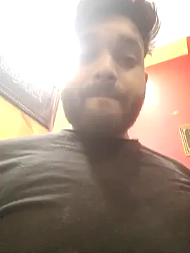 Snapshot of areee214 chatting on 03/13/26, 04:57 areee214 online show from 03/13/26, 04:57