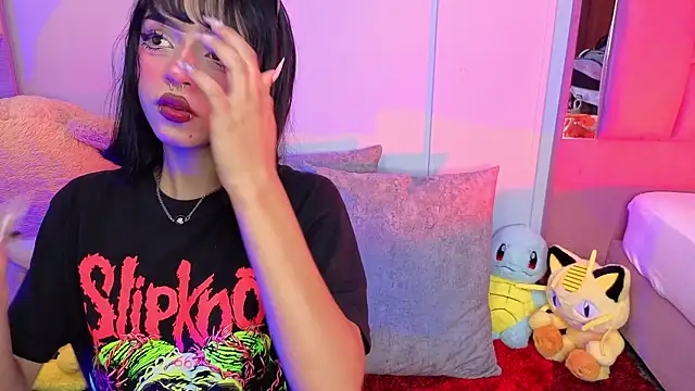 Snapshot of Taylor__0 chatting on 03/13/26, 01:40 Taylor 0 online show from 03/13/26, 01:40