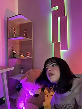 Snapshot of Taylor__0 chatting on 04/05/26, 01:08 Taylor 0 online show from 04/05/26, 01:08