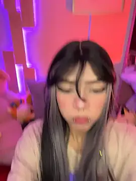 Snapshot of Taylor__0 chatting on 04/08/26, 01:33 Taylor 0 online show from 04/08/26, 01:33