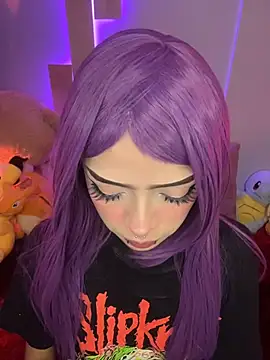 Snapshot of Taylor__0 chatting on 04/24/26, 01:02 Taylor 0 online show from 04/24/26, 01:02