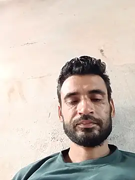 Snapshot of gauravsexy chatting on 06/08/26, 01:28 gauravsexy online show from 06/08/26, 01:28