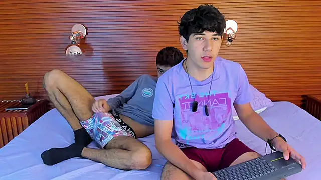 peakk twiinns online show from 03/18/26, 11:46