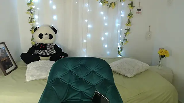 Alissonblue 5 online show from 04/13/26, 08:53