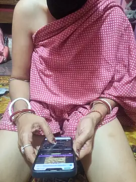 Snapshot of Couple_hot999 chatting on 03/10/26, 07:24 Couple hot999 online show from 03/10/26, 07:24