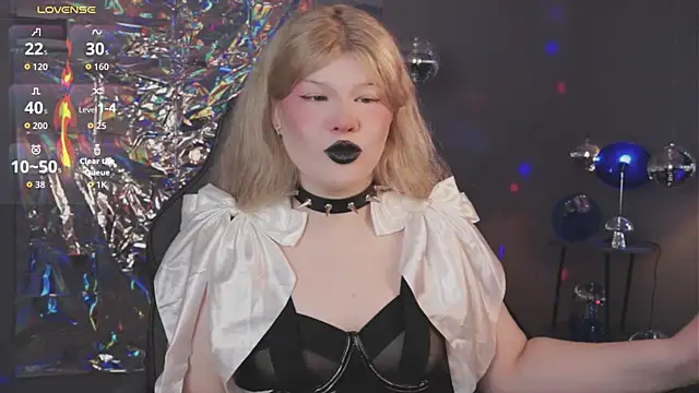 Snapshot of LilithNlsn chatting on 04/16/26, 04:46 LilithNlsn online show from 04/16/26, 04:46