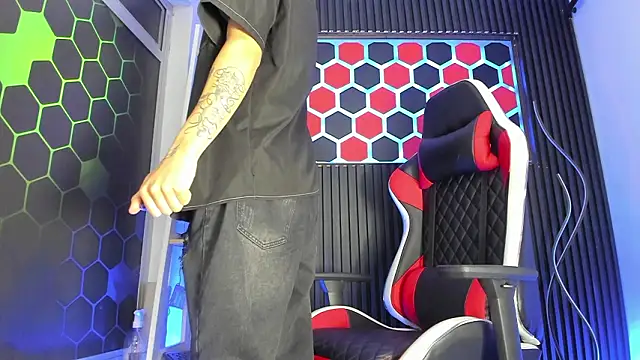 Snapshot of Max_Hader_ chatting on 03/26/26, 03:01 Max Hader online show from 03/26/26, 03:01