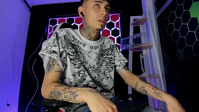 Snapshot of Max_Hader_ chatting on 04/09/26, 03:06 Max Hader online show from 04/09/26, 03:06