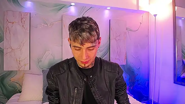 Snapshot of Max_Hader_ chatting on 04/16/26, 03:51 Max Hader online show from 04/16/26, 03:51