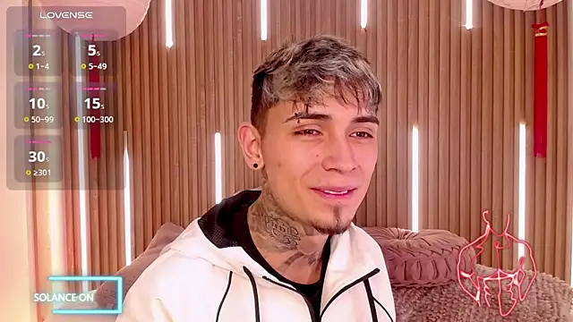 Snapshot of Max_Hader_ chatting on 04/19/26, 03:39 Max Hader online show from 04/19/26, 03:39