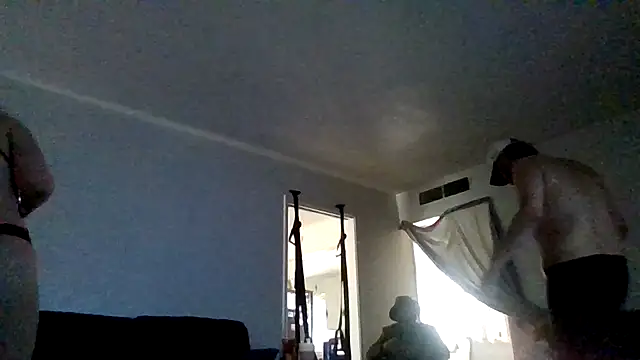 TallHungandCloudy69 online show from 04/16/26, 12:33