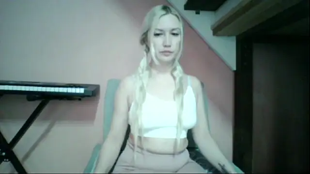 CrystalJones1 online show from 03/11/26, 06:52