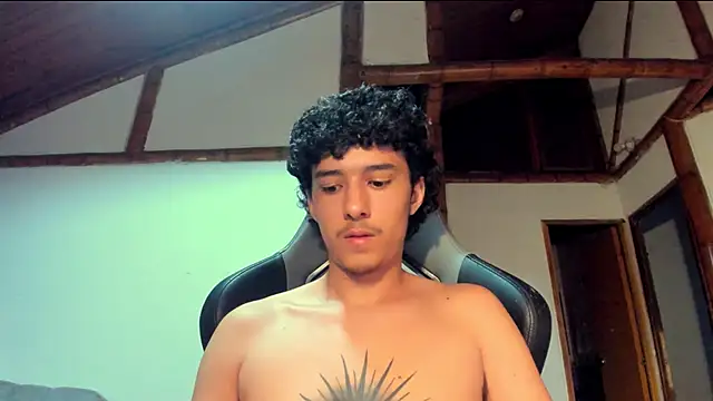 santi young twink online show from 03/02/26, 11:28