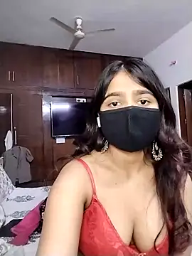 Snapshot of Ishaa_22 chatting on 04/01/26, 04:37 Ishaa 22 online show from 04/01/26, 04:37