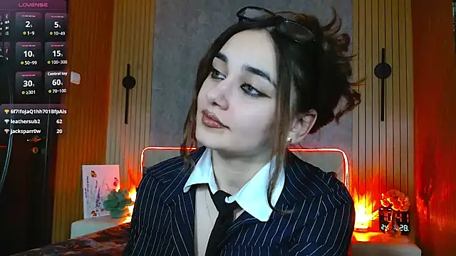 Snapshot of KatarinaHeaven chatting on 04/28/26, 07:41 KatarinaHeaven online show from 04/28/26, 07:41